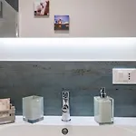 Essenza Moderna - Centro & Relax * Brescia