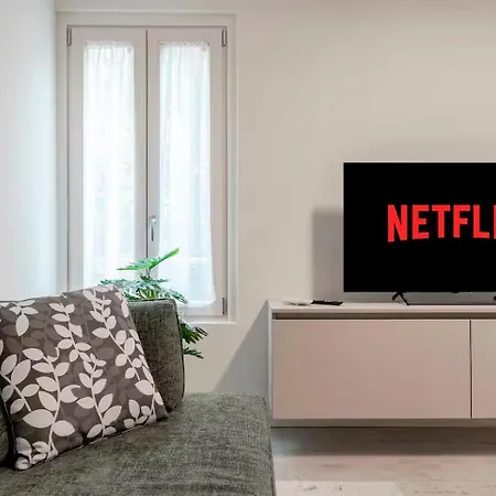 Essenza Moderna - Centro & Relax Lägenhet *